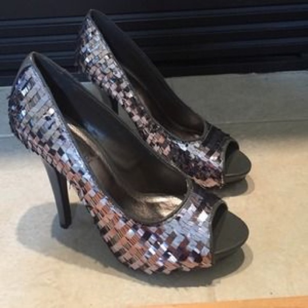 Gorgeous Dereon’ Stilettos